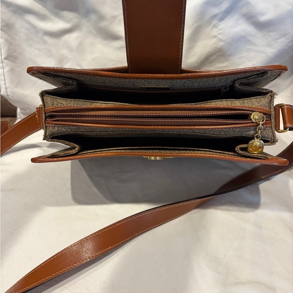 Flavi Vismano Monogram Shoulder Bag – Made in Italy - Picture 3 of 9